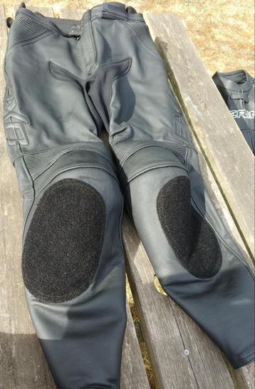 PANTALON RACING DXR KICKBACK CE TAILLE 38 (S) NEUF disponible aux enchères