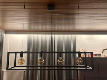 Licht armatuur beschikbaar voor biedingen