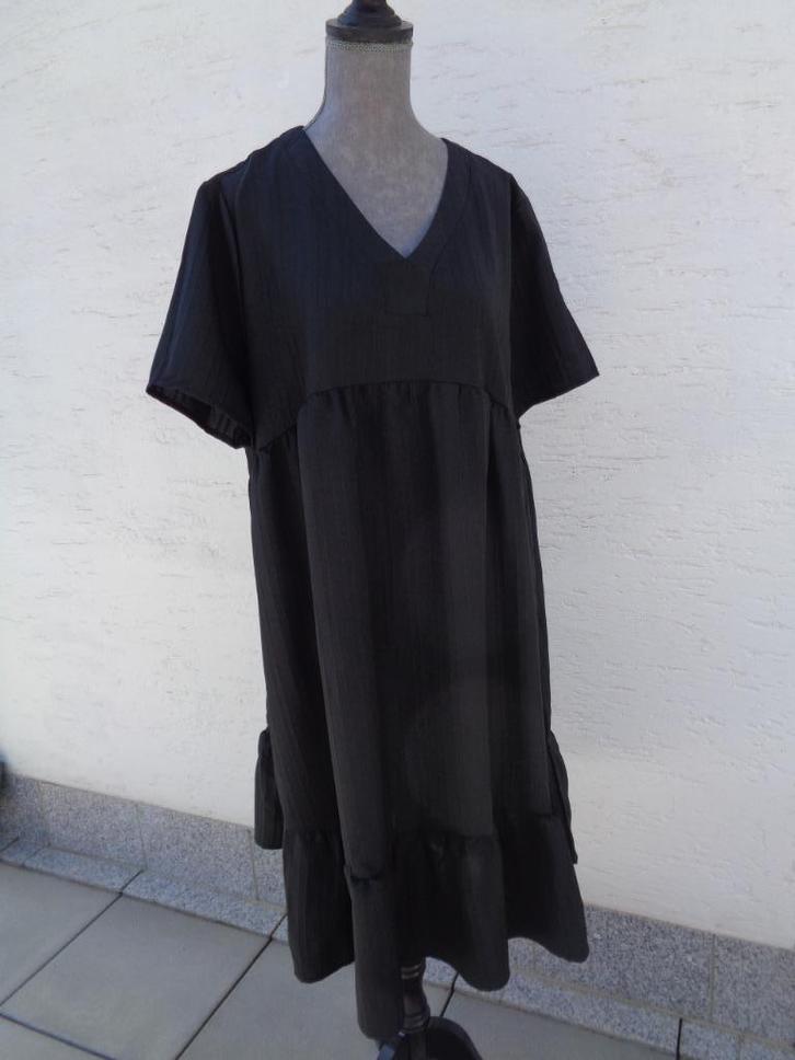 Robe noire. Taille L, Vêtements | Femmes, Robes, Comme neuf, Taille 42/44 (L), Enlèvement ou Envoi