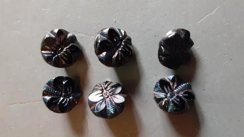 6 boutons noir avec reflet centre libellule, Hobby en Vrije tijd, Naaien en Fournituren, Ophalen of Verzenden