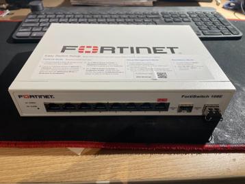 Router switch Fortinet Fortiswitch-108E FS-108E als nieuw beschikbaar voor biedingen