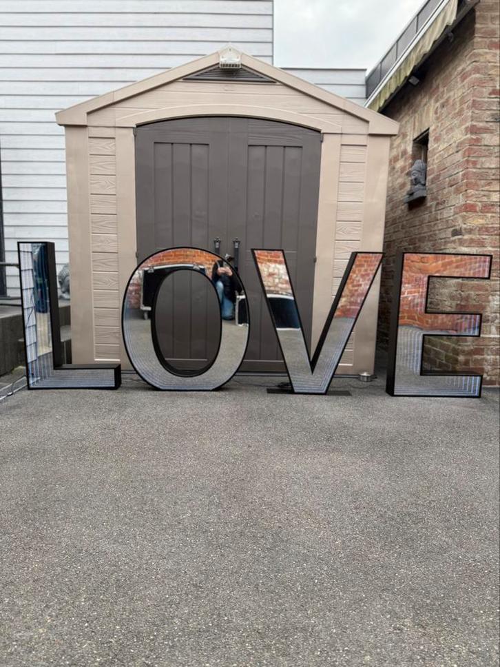 LETTRE LOVE NOIR MIROIRS LED EN LOCATION, Musique & Instruments, Lumières & Lasers, Comme neuf, Couleur, Enlèvement