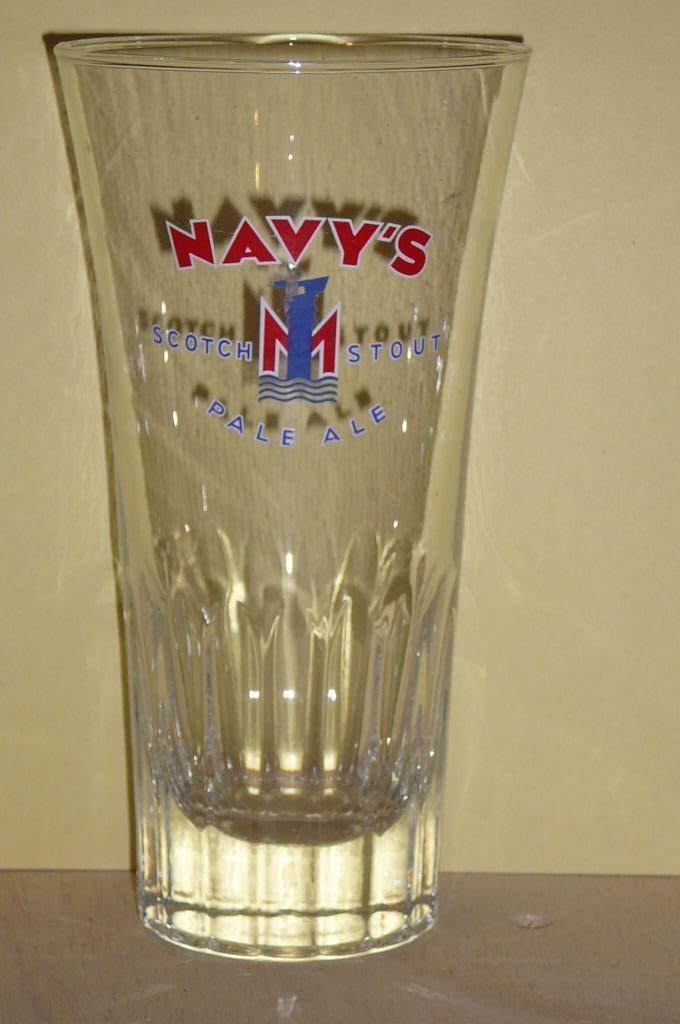 2 Bierglazen NAVY'S  SCOTCH - STOUT - PALE ALE, Verzamelen, Glas en Drinkglazen, Ophalen of Verzenden