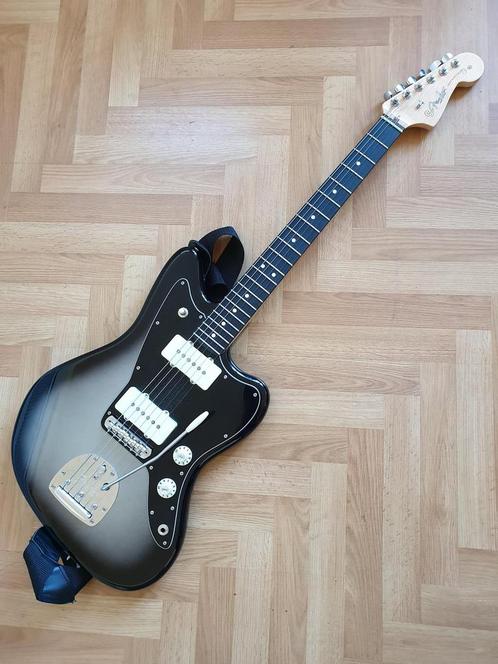 GEZOCHT: Fender American Pro FSR Jazzmaster Silverburst, Musique & Instruments, Instruments à corde | Guitares | Électriques, Comme neuf