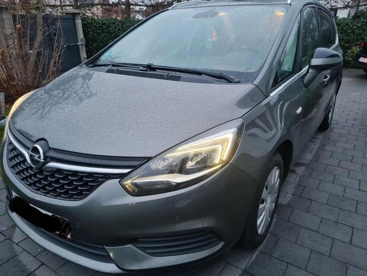 Opel zafira tourer euro 6 cdti 5 plaatsen  tech.keuring OK, Auto's, Opel, Particulier, Zafira, Airbags, Airconditioning, Alarm