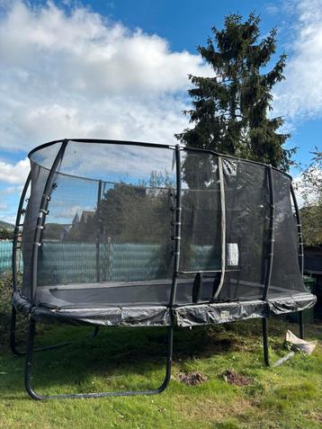 Trampoline Exit Toys premium met Deluxe veiligheidsnet beschikbaar voor biedingen
