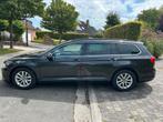 Volkswagen passat variant 15 eTSI, Stof, 1498 cc, 4 cilinders, Particulier