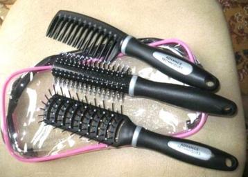 AVON: Haarset beschikbaar voor biedingen