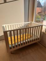 Wit babybedje met luchtdoorlatende matras, Ophalen