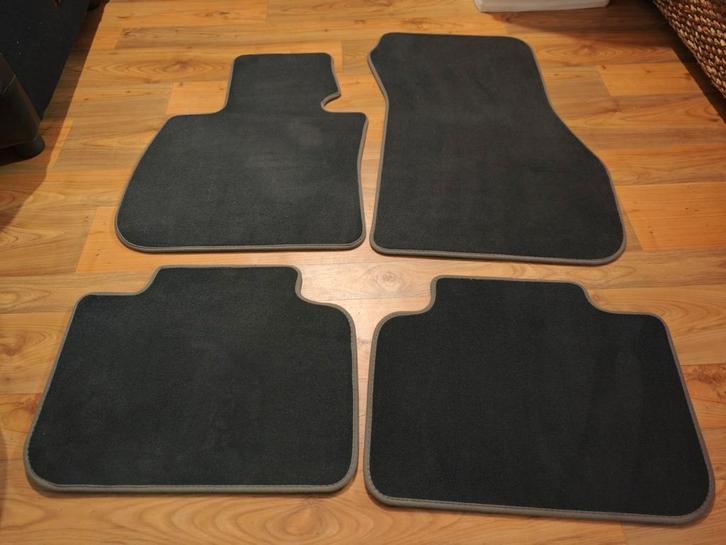 Tapis de sol BMW X1 (19-2021), Auto diversen, Automatten, Zo goed als nieuw, Verzenden