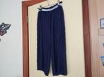 Blauwe broek met plooien en zilveren aantrekband 122 B&B, Enfants & Bébés, Vêtements enfant | Taille 122, Pantalon, Comme neuf