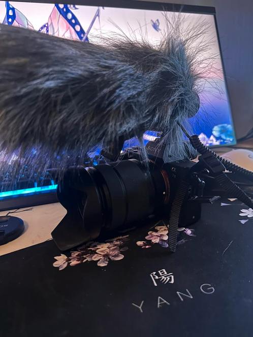 Sony A7II + objectif 28-70mm OSS + accessoires, Audio, Tv en Foto, Fotocamera's Digitaal, Zo goed als nieuw, Sony, Ophalen