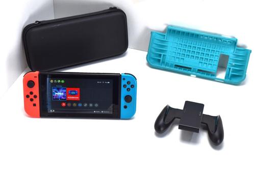 Nintendo Switch 32GB met Veel EXTRASS, Games en Spelcomputers, Spelcomputers | Nintendo Switch, Zo goed als nieuw, Switch Original