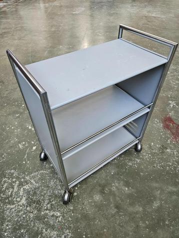 Artline serveerwagen — staal, aluminium beschikbaar voor biedingen