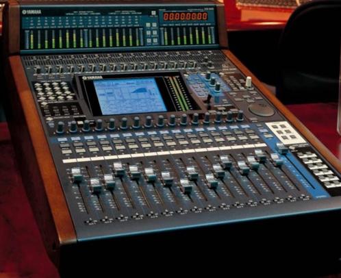 Yamaha DM1000, Muziek en Instrumenten, Mengpanelen, Zo goed als nieuw, 20 kanalen of meer, Microfooningang, Ophalen
