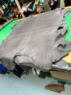 5 heel dunne varkens huiden 0.50 mm dikte soepel En dun A-6, Hobby en Vrije tijd, Stoffen en Lappen, Ophalen of Verzenden, Zo goed als nieuw