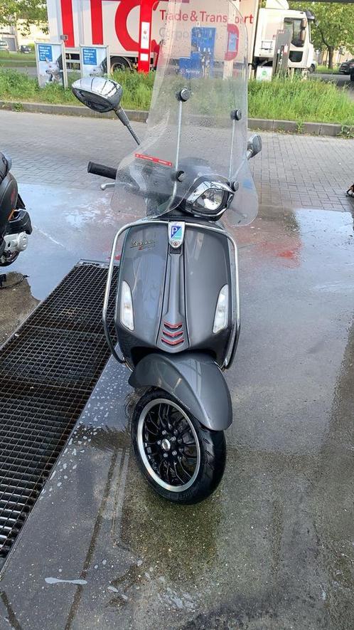 Vespa sprint 2016, Fietsen en Brommers, Scooters | Vespa, Gebruikt, Overige modellen, Klasse A (25 km/u), Benzine, Ophalen of Verzenden