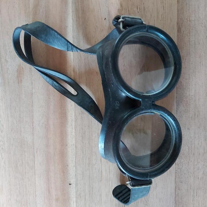 Vintage Retro rubberen bril Brandweer 1969 orig.verpakking., Verzamelen, Overige Verzamelen, Nieuw, Ophalen of Verzenden