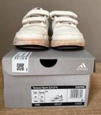 Baskets à scratch ADIDAS -Pointure 31 - 5€, Adidas, Gebruikt, Sportschoenen, Ophalen of Verzenden