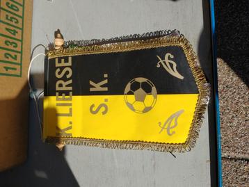 K. Lierse s.k. voetbal vlagje beschikbaar voor biedingen