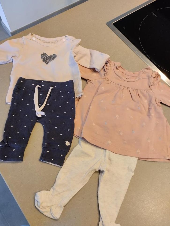 pakket meisje maat 50, Kinderen en Baby's, Babykleding | Baby-kledingpakketten, Gebruikt, Maat 50, Ophalen of Verzenden