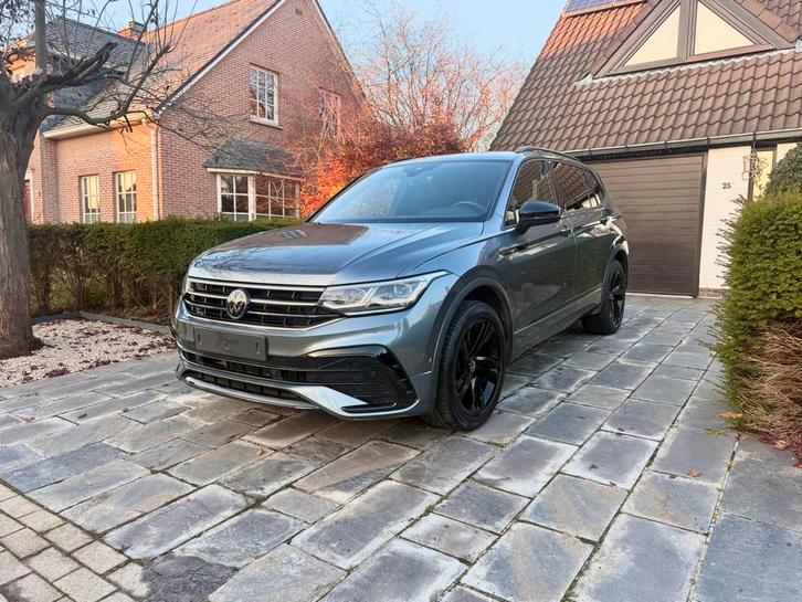 Volkswagen Tiguan Allspace R-Line  full option 7 zitplaatsen, Auto's, Volkswagen, Tiguan, ABS, Achteruitrijcamera, Adaptieve lichten