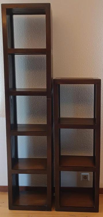 Set van twee kasten/boekenkasten beschikbaar voor biedingen