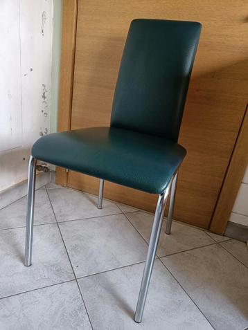 Stoelen 4 st voor 20€ beschikbaar voor biedingen