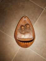 Baril d'eau bénite avec des anges, Enlèvement ou Envoi