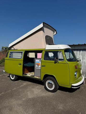 Volkswagen T2b Westfalia 1976 Taiga Groen