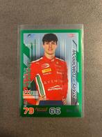 Oliver Bearman - Stars Of Tomorrow (Green Parallel 049/499), Ophalen of Verzenden, Nieuw, Losse kaart, Foil
