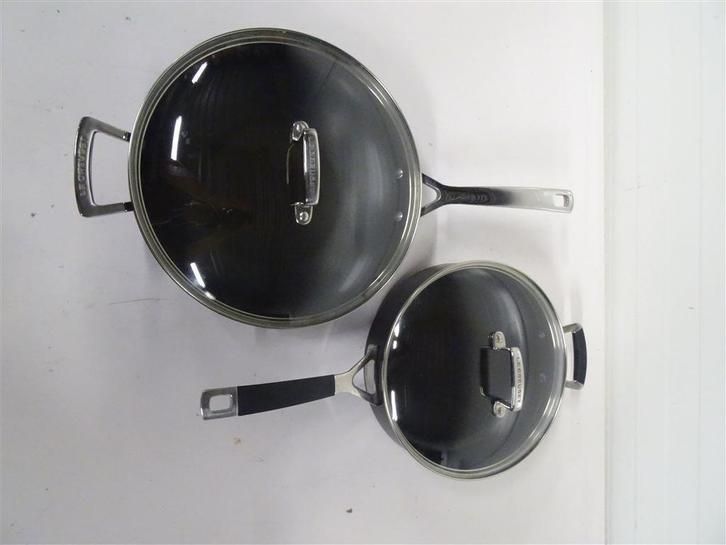 A6290. 2 Nette Le Creuset Pannen, Huis en Inrichting, Keuken | Potten en Pannen, Gebruikt, Ophalen of Verzenden