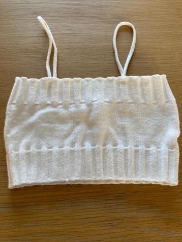 Kort wit topje, Missguided maat 36 in goede staat. beschikbaar voor biedingen