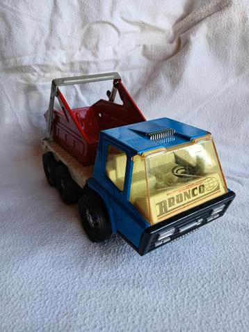 Gozan blikken miniatuur vrachtwagen beschikbaar voor biedingen