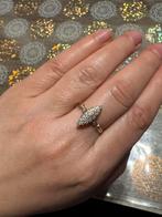 18k gouden ring met diamanten, Ophalen, Zo goed als nieuw, Met edelsteen, Dame