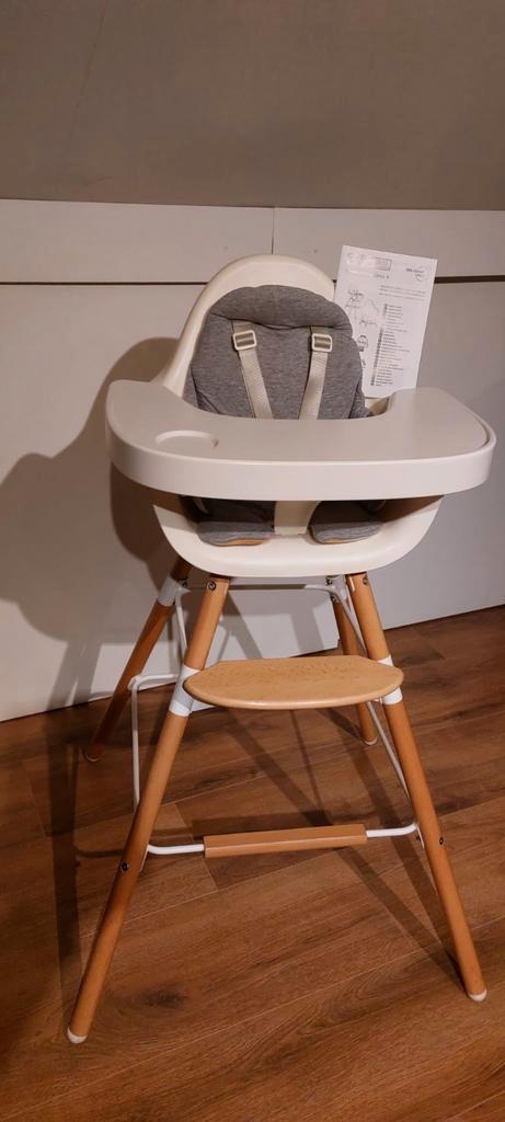 Pack Evolu 2 kinderstoel + set lange poten + ABS eetblad, Kinderen en Baby's, Kinderstoelen, Zo goed als nieuw, Ophalen