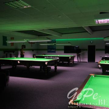 Installatie, herstoffering en herstel snooker