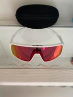 Oakley zonnebril, Handtassen en Accessoires, Zonnebril, Wit, Ophalen of Verzenden, Zo goed als nieuw