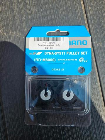 Shimano Derailleurwielset 11-Sp RD-M8000

 beschikbaar voor biedingen