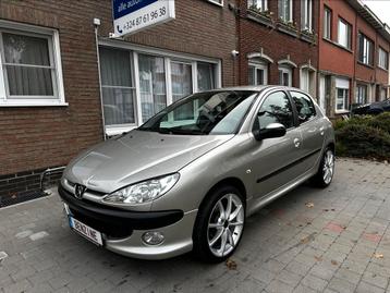 Peugeot 206 1.4i! Topstaat* Airco* 95000km*Benzine* Garantie disponible aux enchères