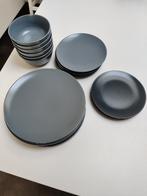 Borden en kommetjes Ikea - grijs, Huis en Inrichting, Ophalen of Verzenden, Gebruikt, Effen, Bord(en)