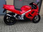 Honda VFR750F in showroomstaat, Particulier, 4 cilinders, 750 cc, Sport