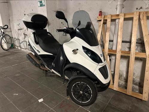 Mp3 400 Lt permis B , pour pièces ou à refaire, Motos, Motos | Piaggio, Particulier, Scooter, Enlèvement