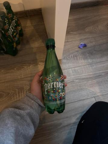 Takashi Murakami’s perrier 1 pc beschikbaar voor biedingen