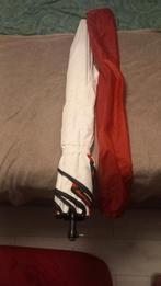 Parapluie Milo, Enlèvement