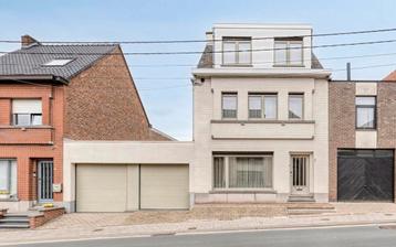 Huis te koop in Sint-Lievens-Houtem, 5 slpks beschikbaar voor biedingen