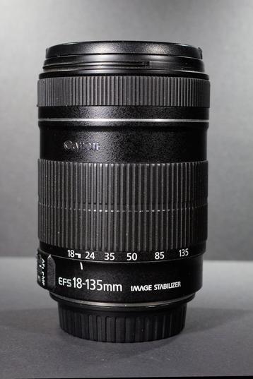 zoom canon efs 18-135 IS état comme neuf disponible aux enchères