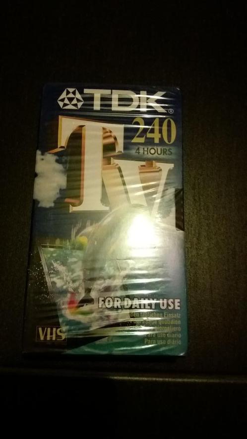 TDK E240 VHS Blank Tapes nog in cellofaan., CD & DVD, VHS | Film, Neuf, dans son emballage, Enlèvement