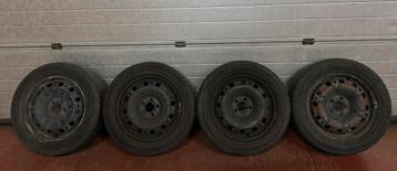 Complete bandenset 195/55R15 85H Skoda Fabia beschikbaar voor biedingen