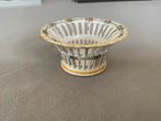 VIEUX MOUSTIERS Corbeille ajourée Faïence, Enlèvement ou Envoi